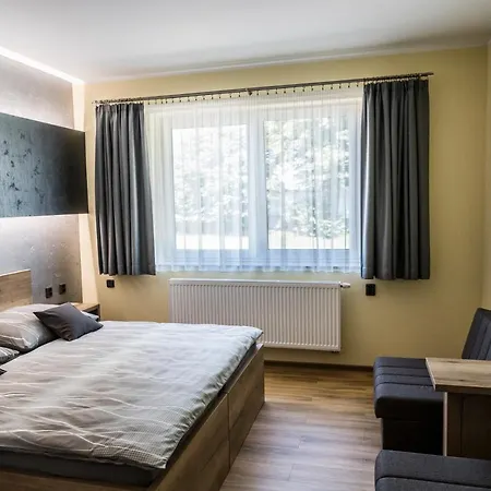 2 Sklepy Konukevi Tasovice